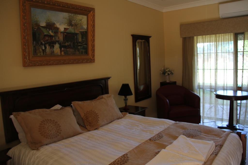 Overlander Homestead Motel Roma Bilik gambar