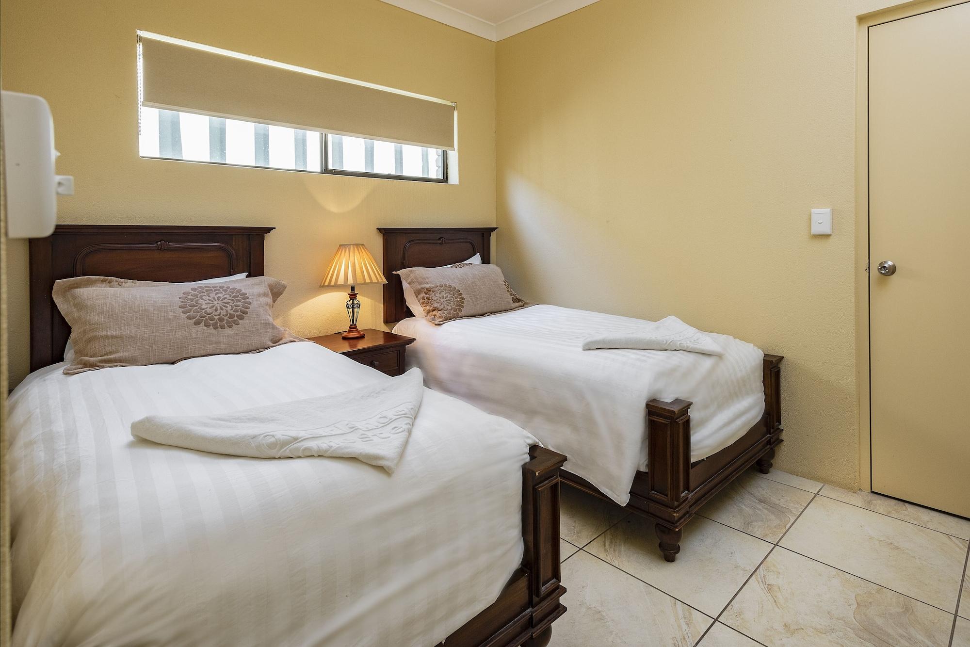 Overlander Homestead Motel Roma Luaran gambar