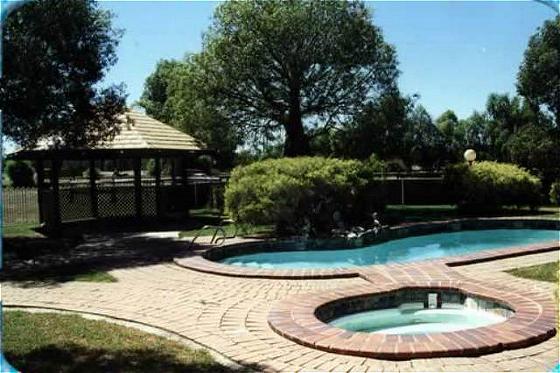 Overlander Homestead Motel Roma Kemudahan gambar